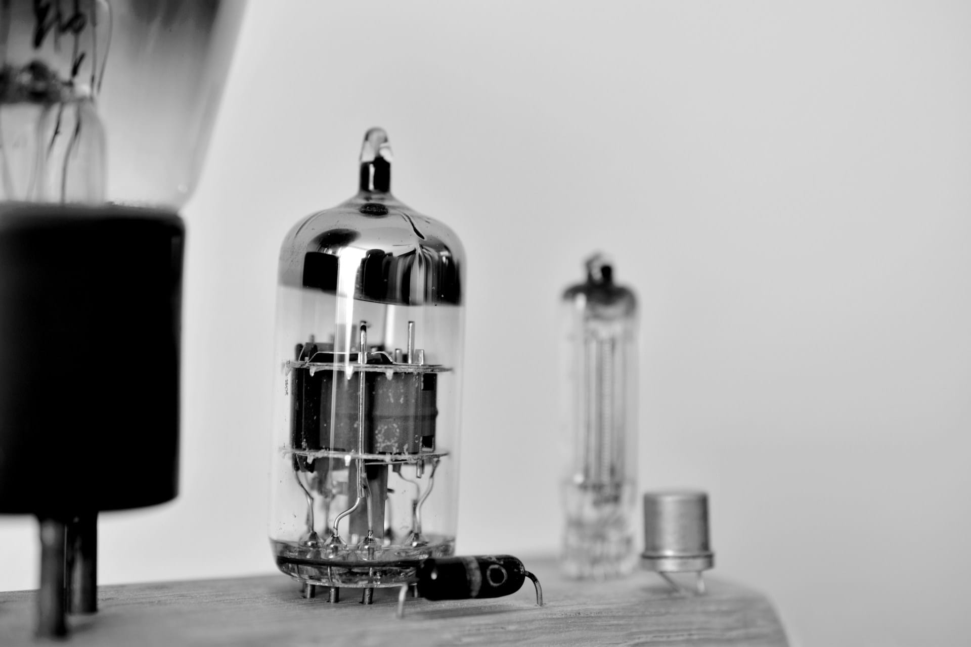 Vacuum tubes