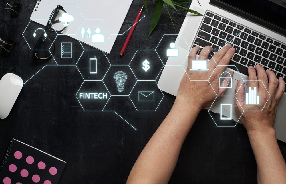 4 Quick Reviews of The Hottest New Fintech Startups