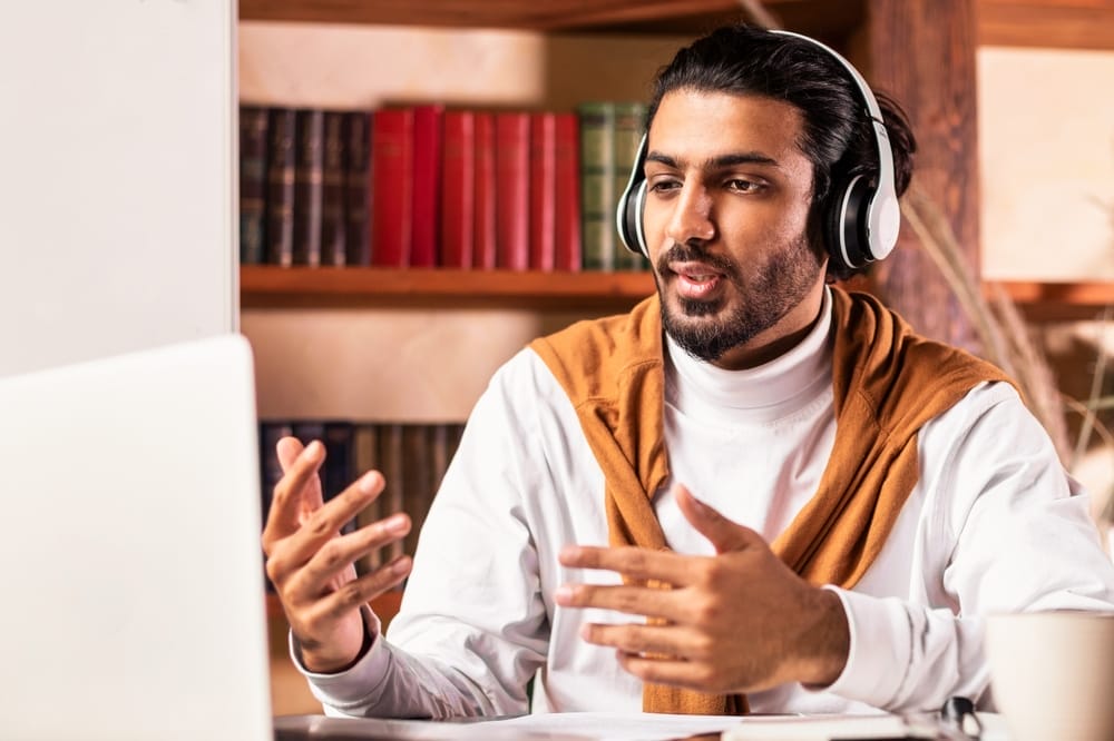 Some Side Hustles That Sound Great but Are a Complete Waste of Your Time