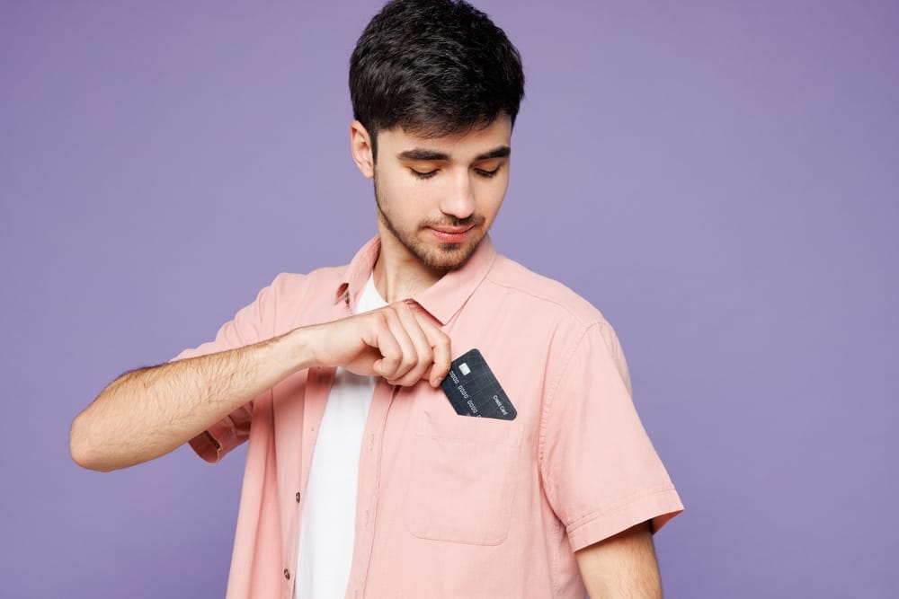 There Are Many Common Mistakes Young People Make About Credit