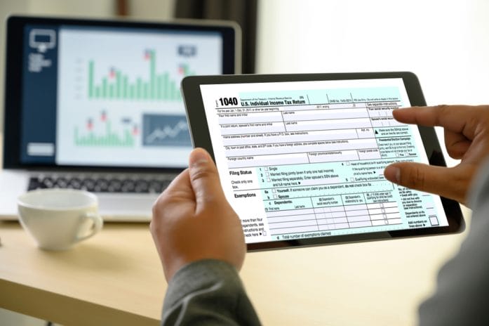 IRS Refund Delays Surge: Incorrect Bank Info Is Triggering Weeks-Long Payment Holds